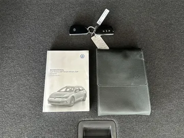 Car image 32