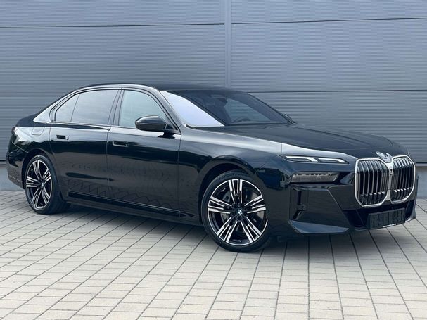 BMW 750e xDrive M Sport 360 kW image number 2