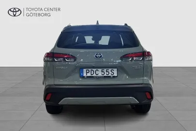 Car image 3