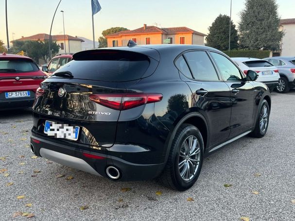 Alfa Romeo Stelvio 2.2 Diesel AT8 Business 118 kW image number 3