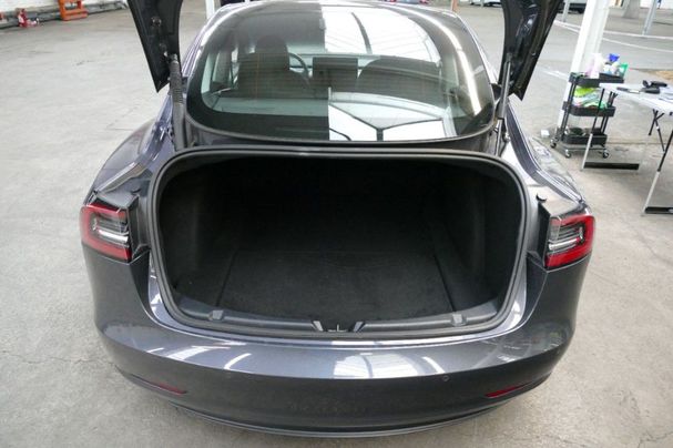 Tesla Model 3 Long Range AWD 366 kW image number 9