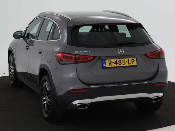 Mercedes-Benz GLA 180 100 kW image number 16