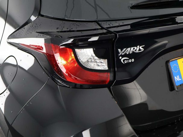 Toyota Yaris 1.5 Hybrid 85 kW image number 17