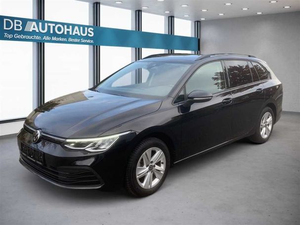 Volkswagen Golf 1.0 eTSI Life DSG 81 kW image number 1