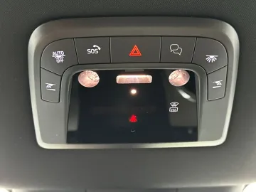 Car image 37