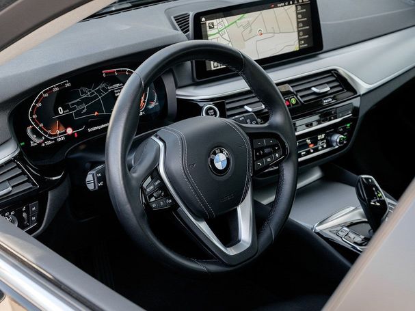 BMW 520d Touring 140 kW image number 7