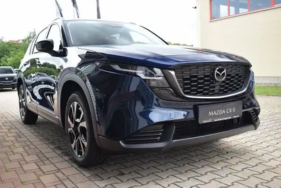 Car image 4
