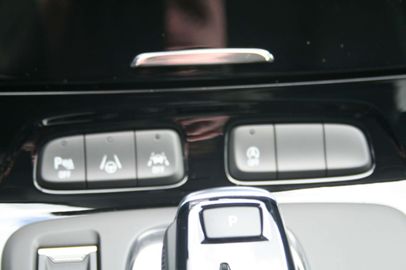 Car image 32