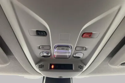 Car image 36