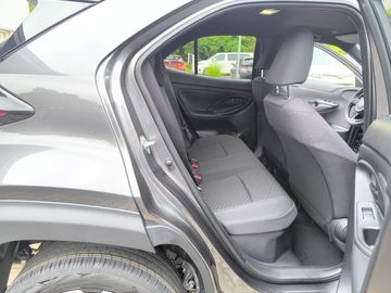 Car image 15