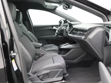 Car image 45