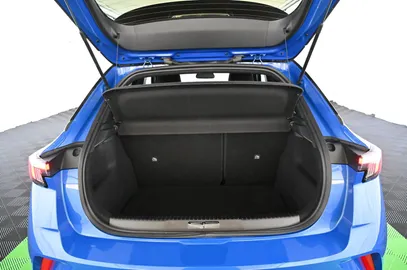 Car image 34