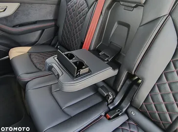 Car image 33