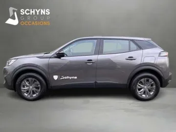 Car image 3