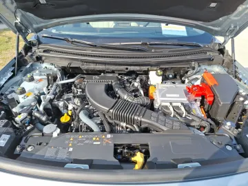 Car image 19