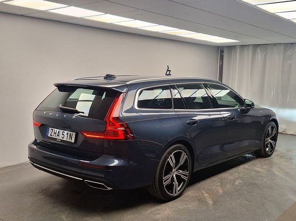 Volvo V60 T6 Recharge AWD 253 kW image number 3