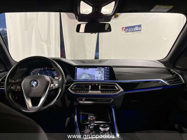 BMW X5 xDrive30d xLine 195 kW image number 18