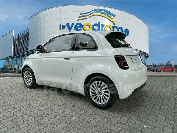 Fiat 500 e 88 kW image number 22