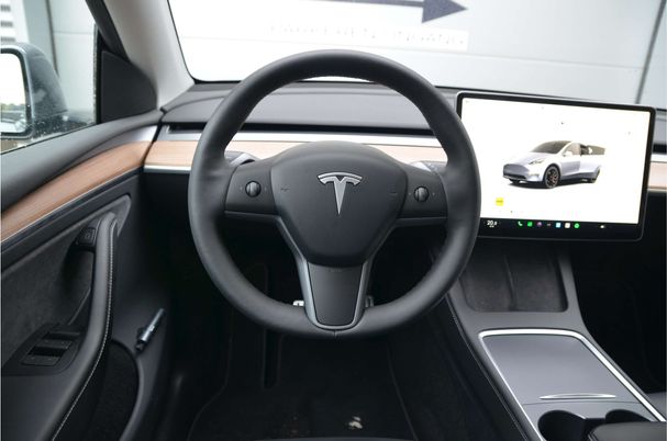 Tesla Model Y Performance AWD 393 kW image number 14