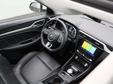 Car image 31