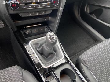 Car image 26