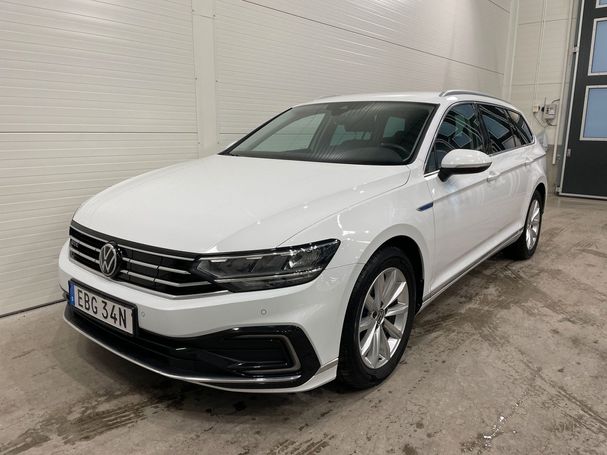 Volkswagen Passat GTE DSG 160 kW image number 1