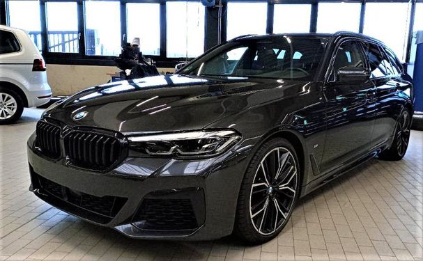 BMW 530d Touring xDrive 210 kW image number 1