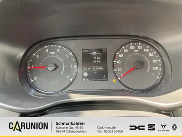 Car image 10
