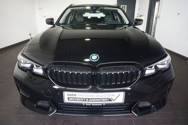 BMW 320 e Touring Sport Line 150 kW image number 2