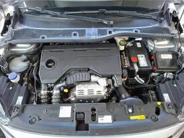 Car image 28