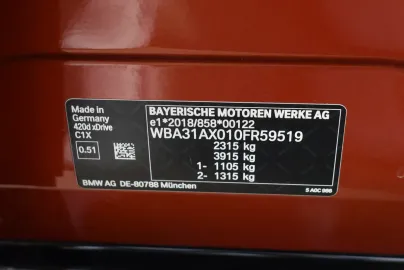 Car image 33