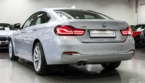 Car image 5