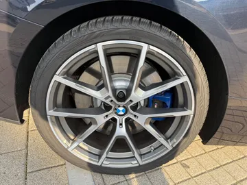 Car image 35