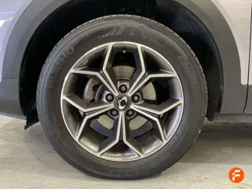 Car image 35