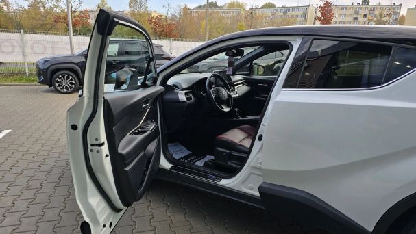 Toyota C-HR 90 kW image number 26