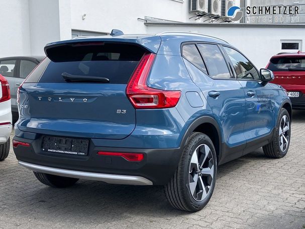 Volvo XC40 Core 120 kW image number 2