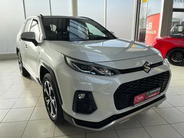 Car image 4