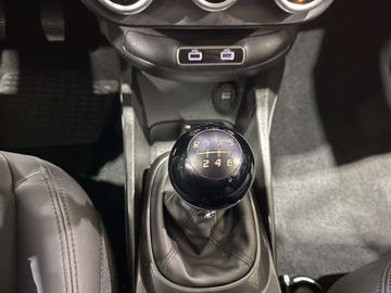 Car image 36