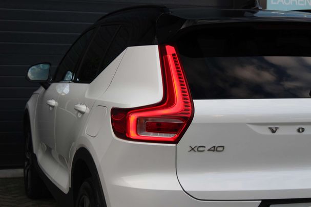 Volvo XC40 Recharge AWD 300 kW image number 6