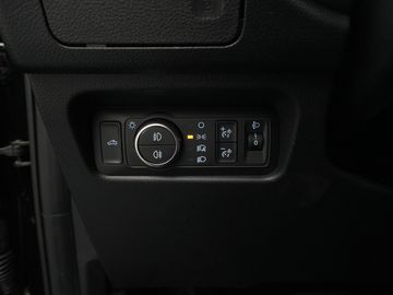 Car image 38