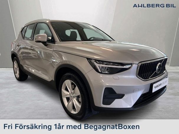 Volvo XC40 B4 Core 147 kW image number 2