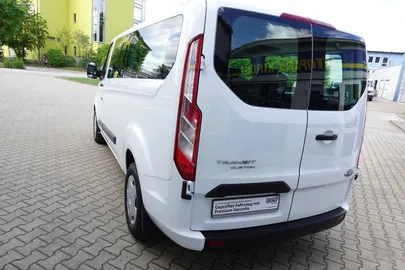 Car image 39