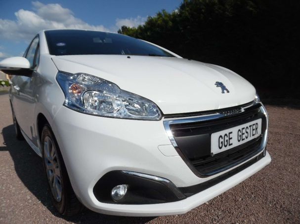 Peugeot 208 PureTech 82 60 kW image number 3