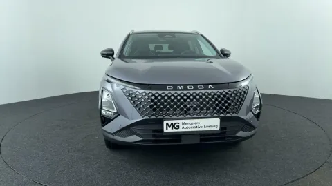 Car image 3