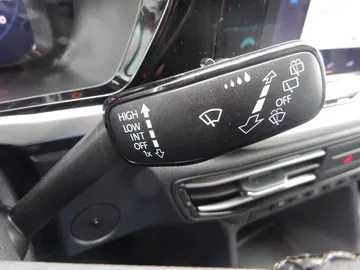 Car image 39