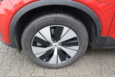 Car image 24