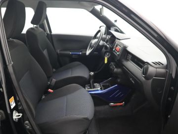 Car image 30