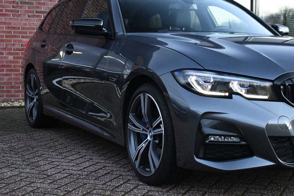 BMW 330 e Touring M Sport 215 kW image number 33