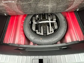 Car image 22