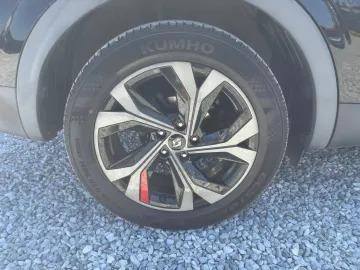 Car image 38